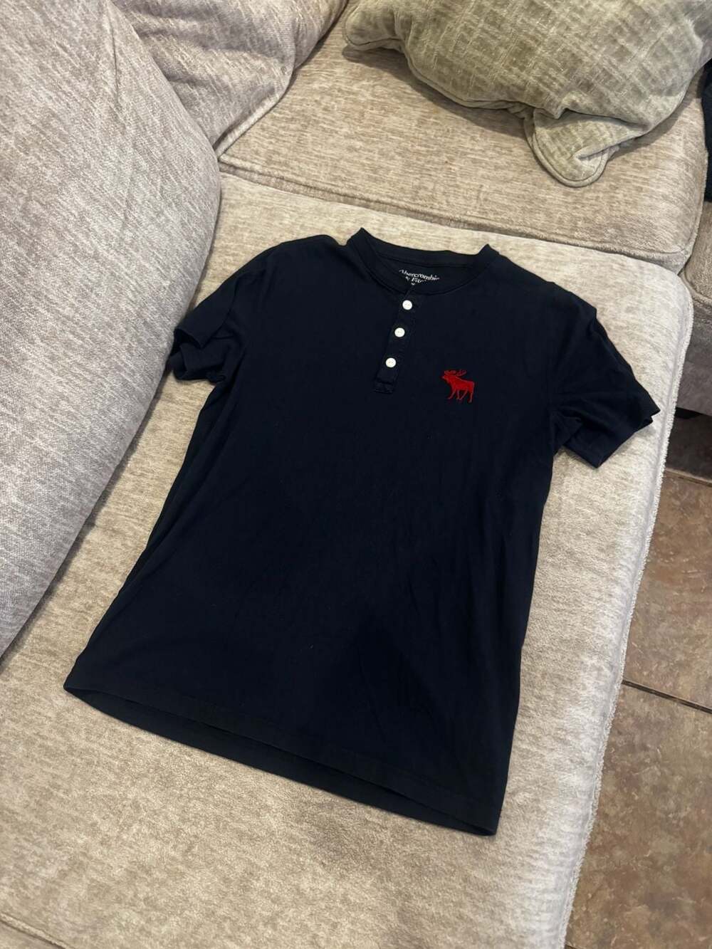 Abercrombie & Fitch Henley T-Shirt Size M Navy Blue Icon